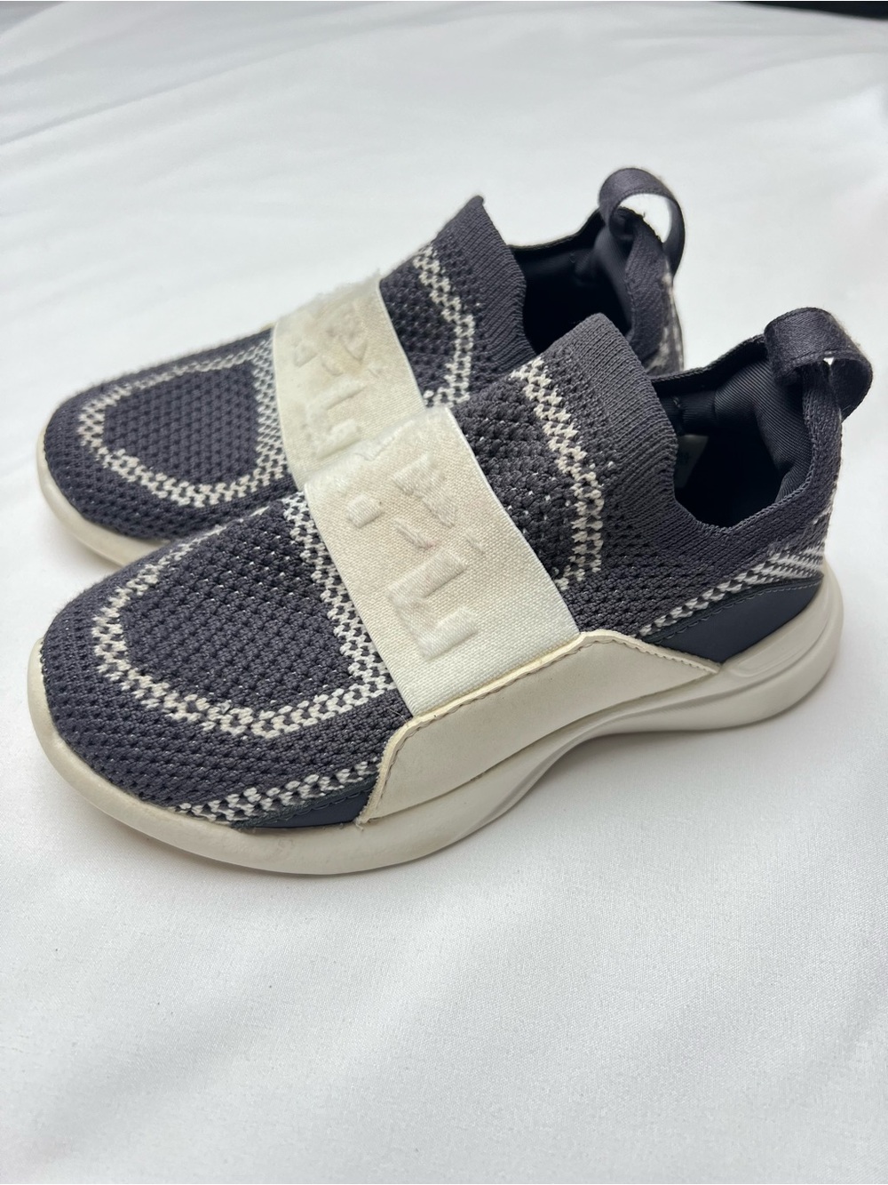 APL TechLoom Bliss Kids Slip-On Sneakers Size 10